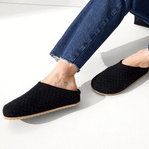 ROTHYS NWB Casual Clog